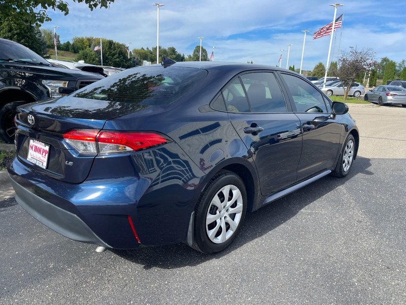 Toyota Corolla Vehicle Image 03