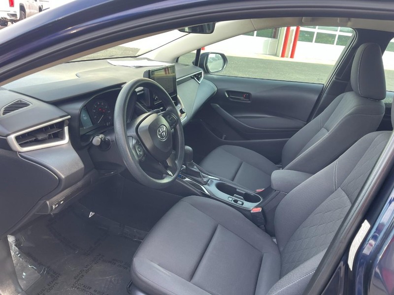 Toyota Corolla Vehicle Image 14
