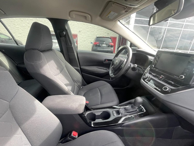 Toyota Corolla Vehicle Image 06