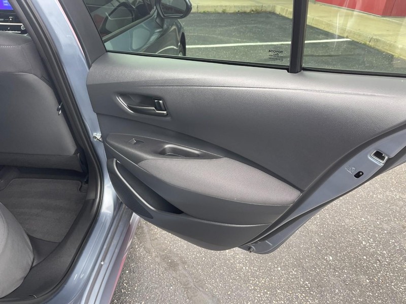 Toyota Corolla Vehicle Image 09