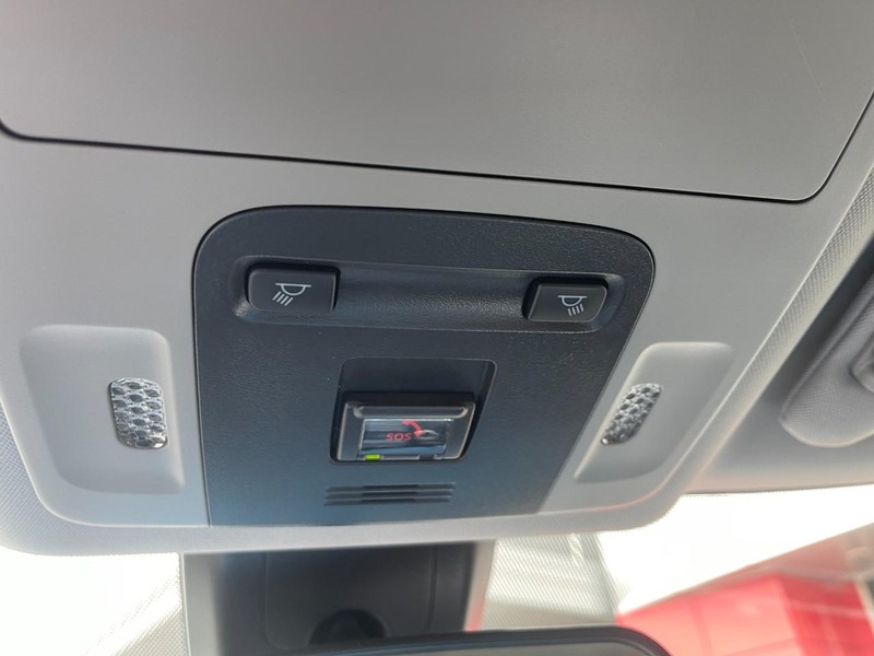 Toyota Camry Vehicle Image 30