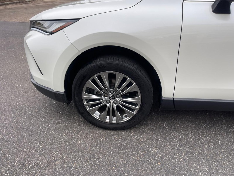 Toyota Venza Vehicle Image 06