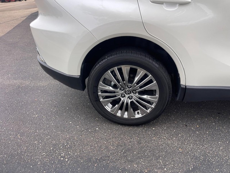 Toyota Venza Vehicle Image 08