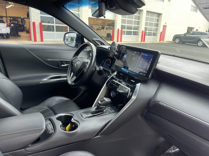 Toyota Venza Vehicle Image 09