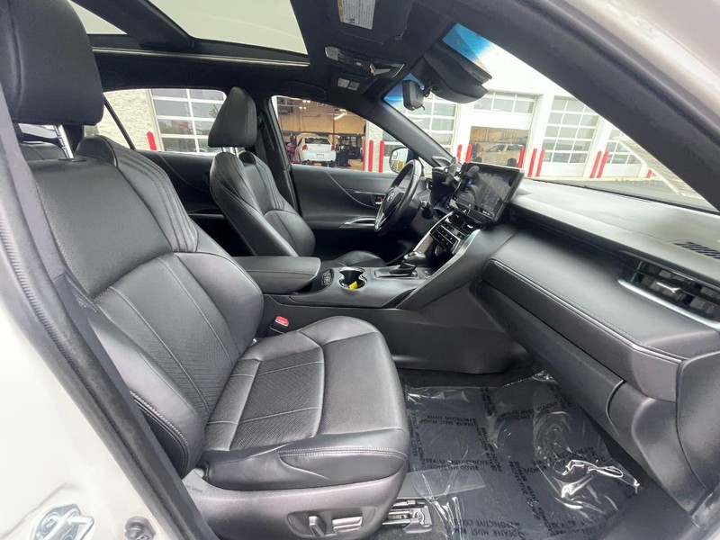 Toyota Venza Vehicle Image 11