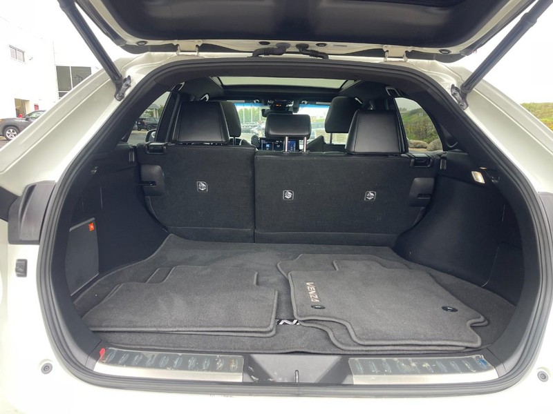 Toyota Venza Vehicle Image 16