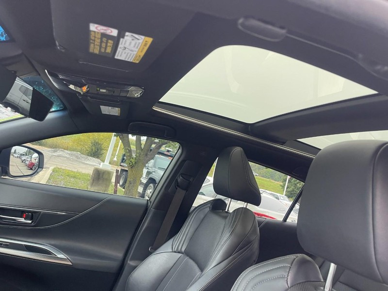 Toyota Venza Vehicle Image 24