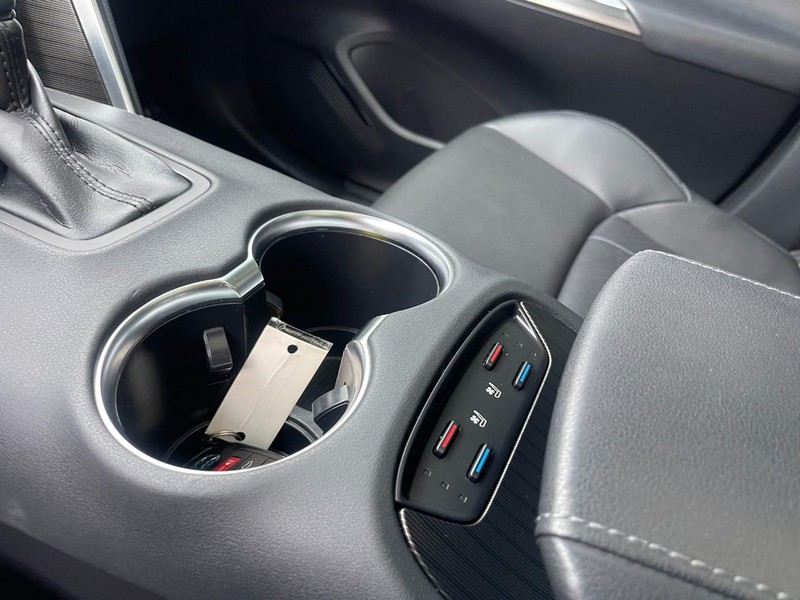 Toyota Venza Vehicle Image 28