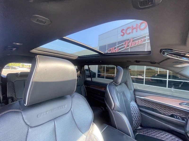 Jeep Grand Cherokee L Vehicle Image 04