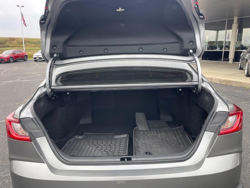 Toyota Camry Vehicle Image 14