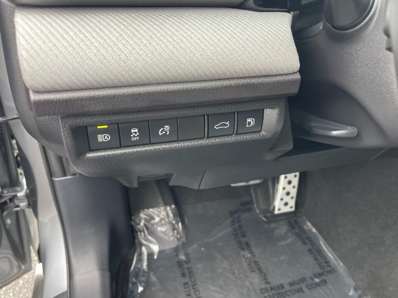 Toyota Camry Vehicle Image 19