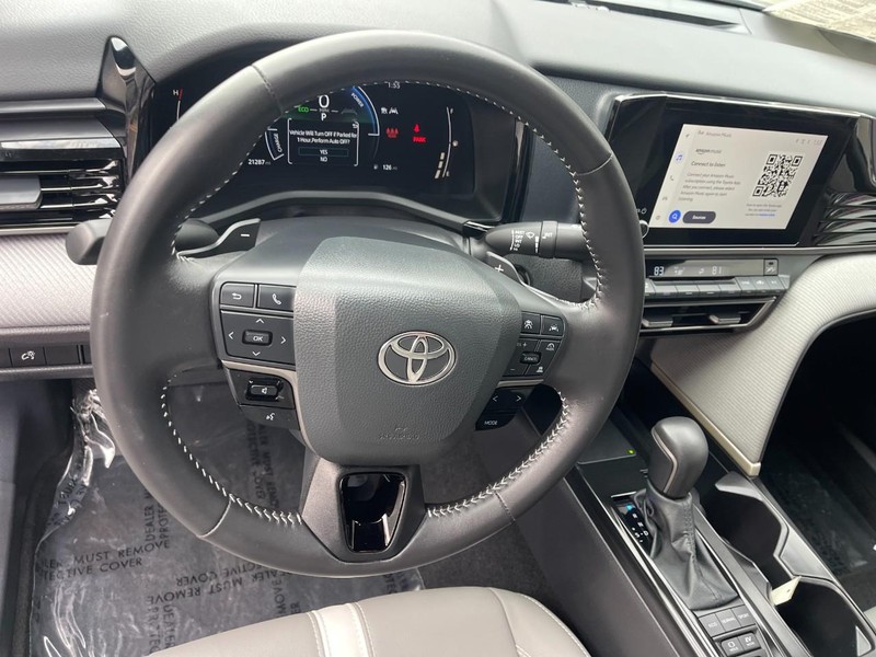 Toyota Camry Vehicle Image 20