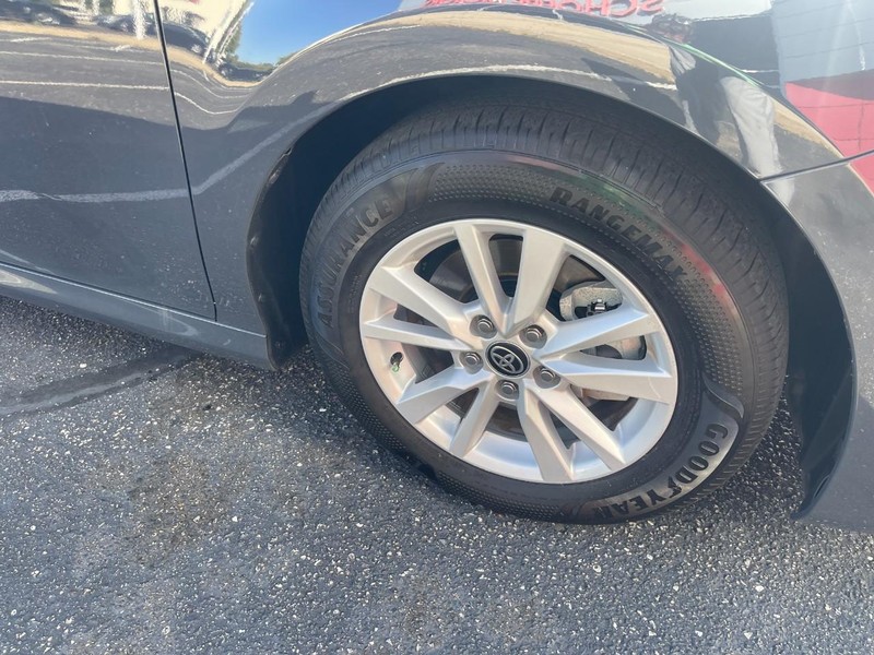 Toyota Camry Vehicle Image 07