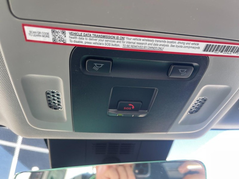 Toyota Camry Vehicle Image 26