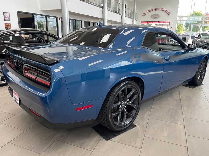 Dodge Challenger Vehicle Image 03