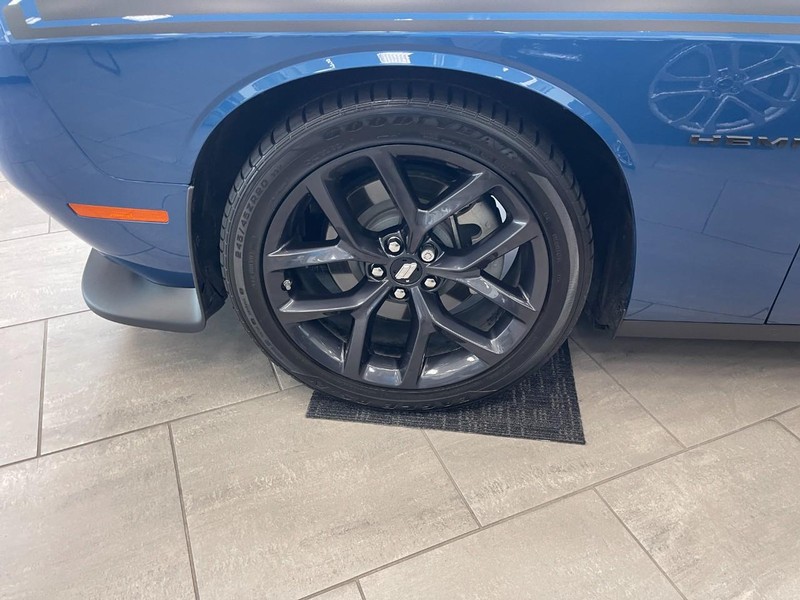 Dodge Challenger Vehicle Image 06
