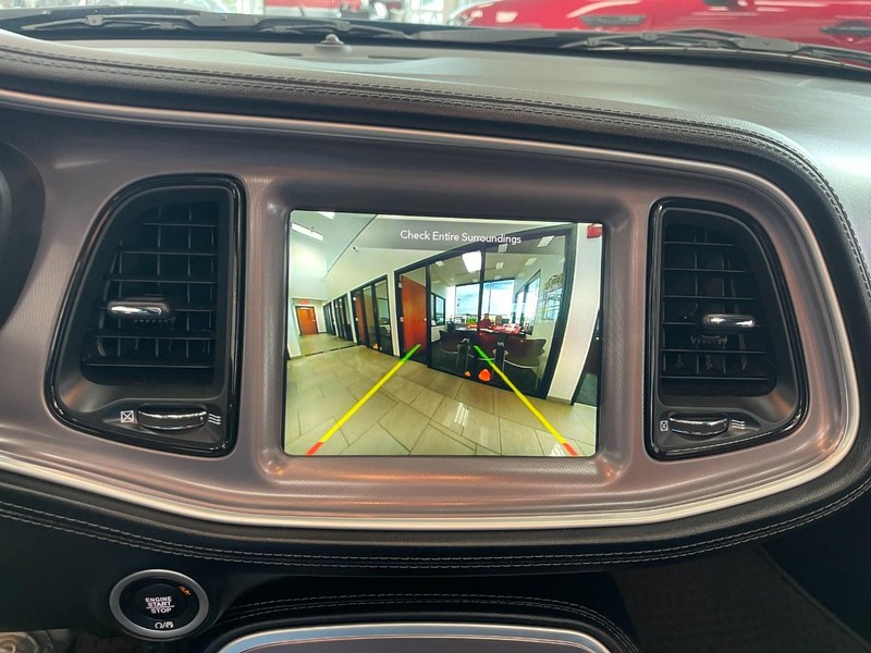 Dodge Challenger Vehicle Image 20