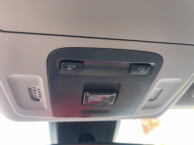 Toyota Camry Vehicle Image 26