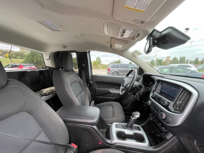 Chevrolet Colorado Vehicle Image 03
