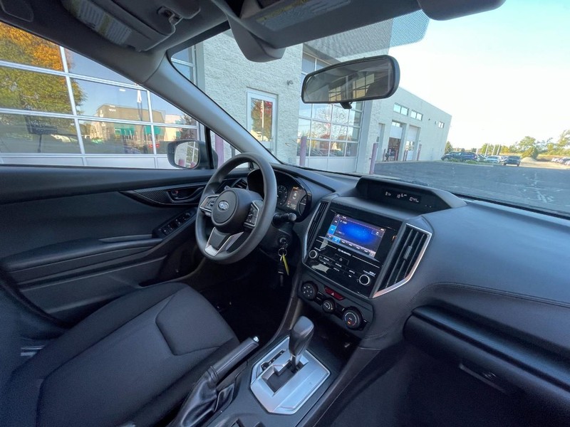 Subaru Impreza Vehicle Image 04