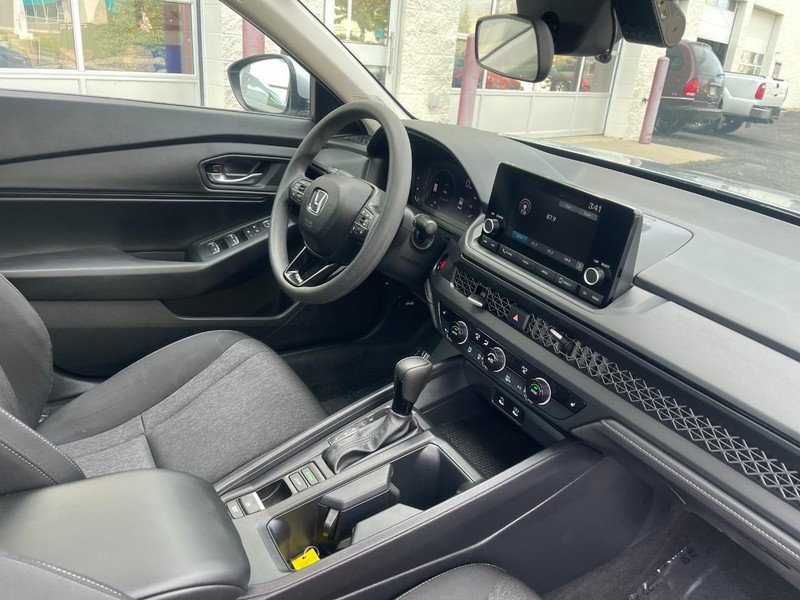Honda Accord Sedan Vehicle Image 06