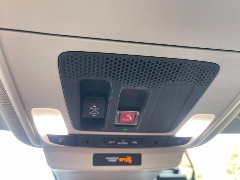 Honda Accord Sedan Vehicle Image 30