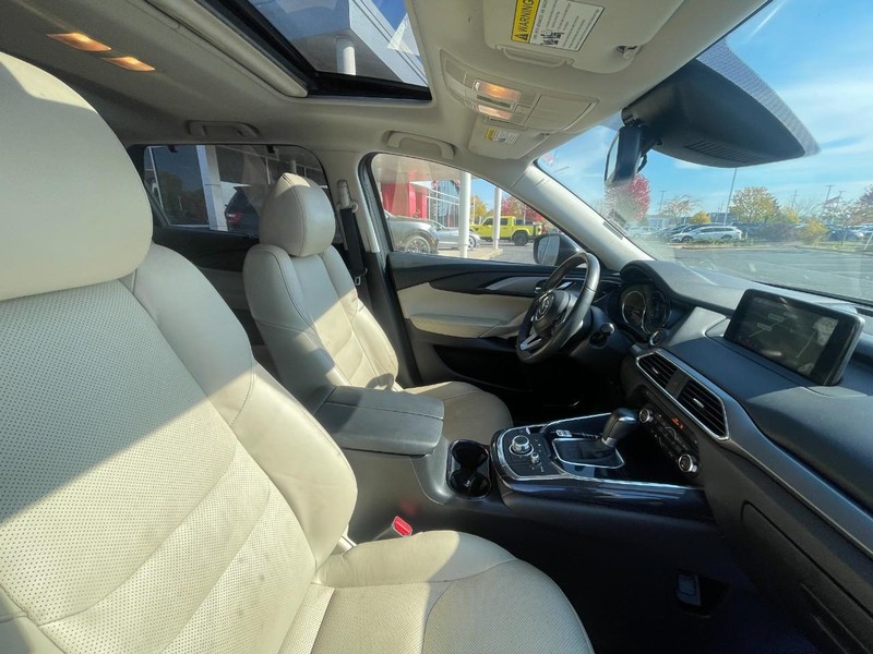 Mazda CX-9 Vehicle Image 04