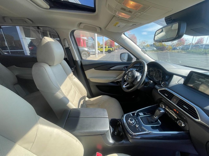 Mazda CX-9 Vehicle Image 06
