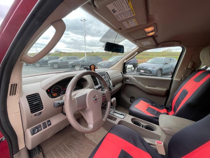 Nissan Frontier Vehicle Image 03