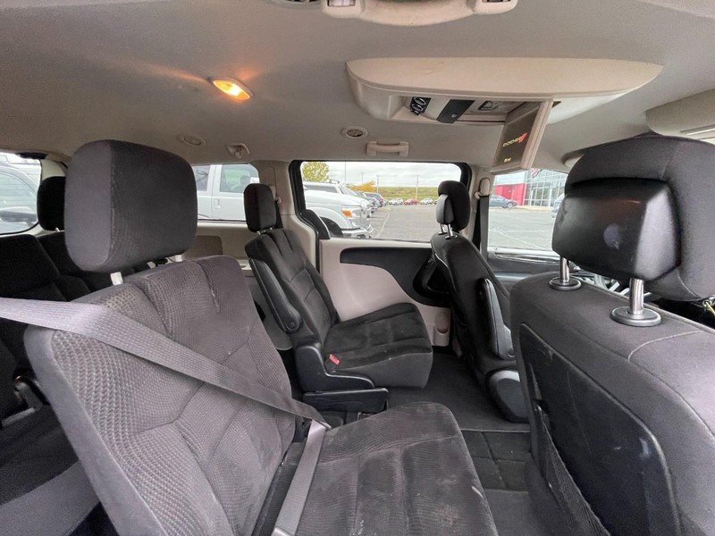 Dodge Grand Caravan Vehicle Image 05