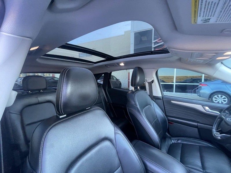 Ford Escape Vehicle Image 04