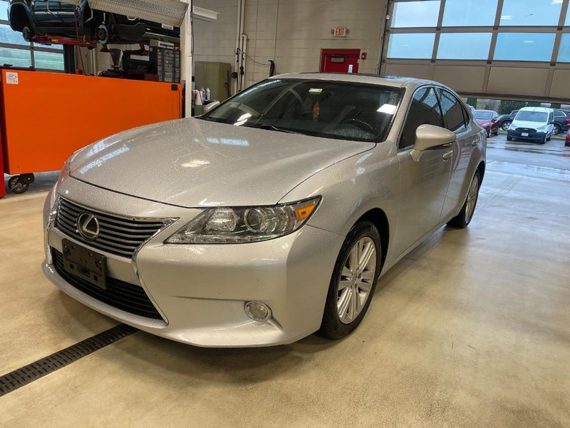 Lexus ES 350 Vehicle Image 06