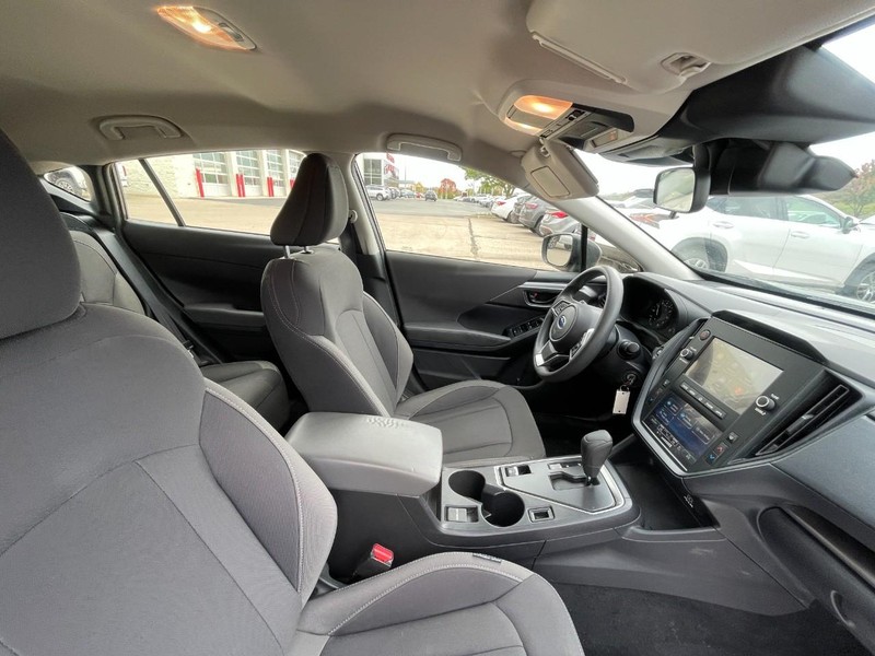 Subaru Impreza Vehicle Image 03