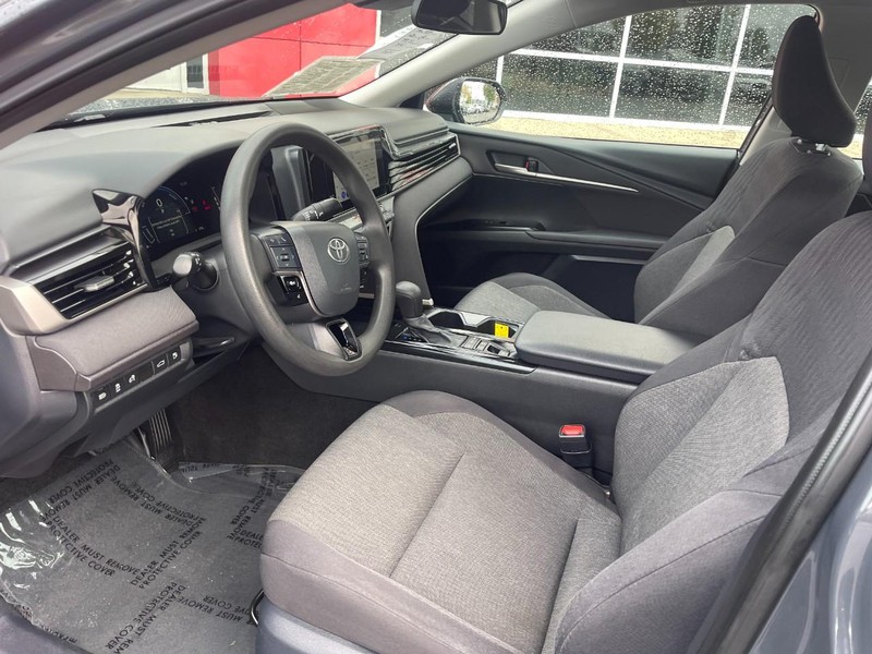 Toyota Camry Vehicle Image 15