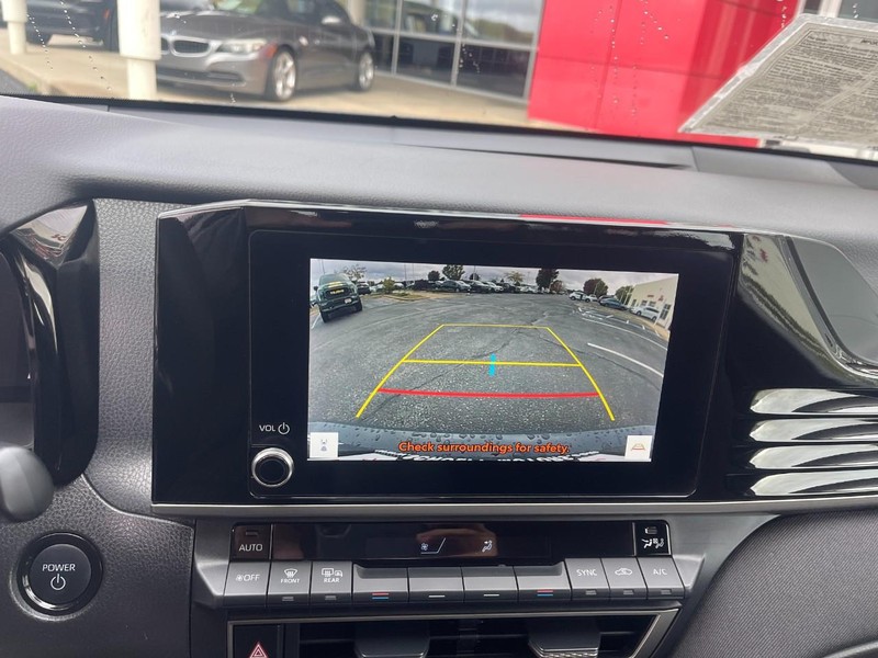 Toyota Camry Vehicle Image 26