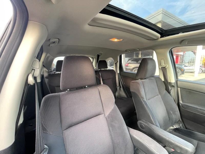 Honda CR-V Vehicle Image 04
