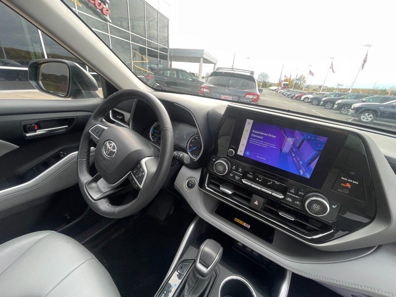 Toyota Highlander Vehicle Image 07