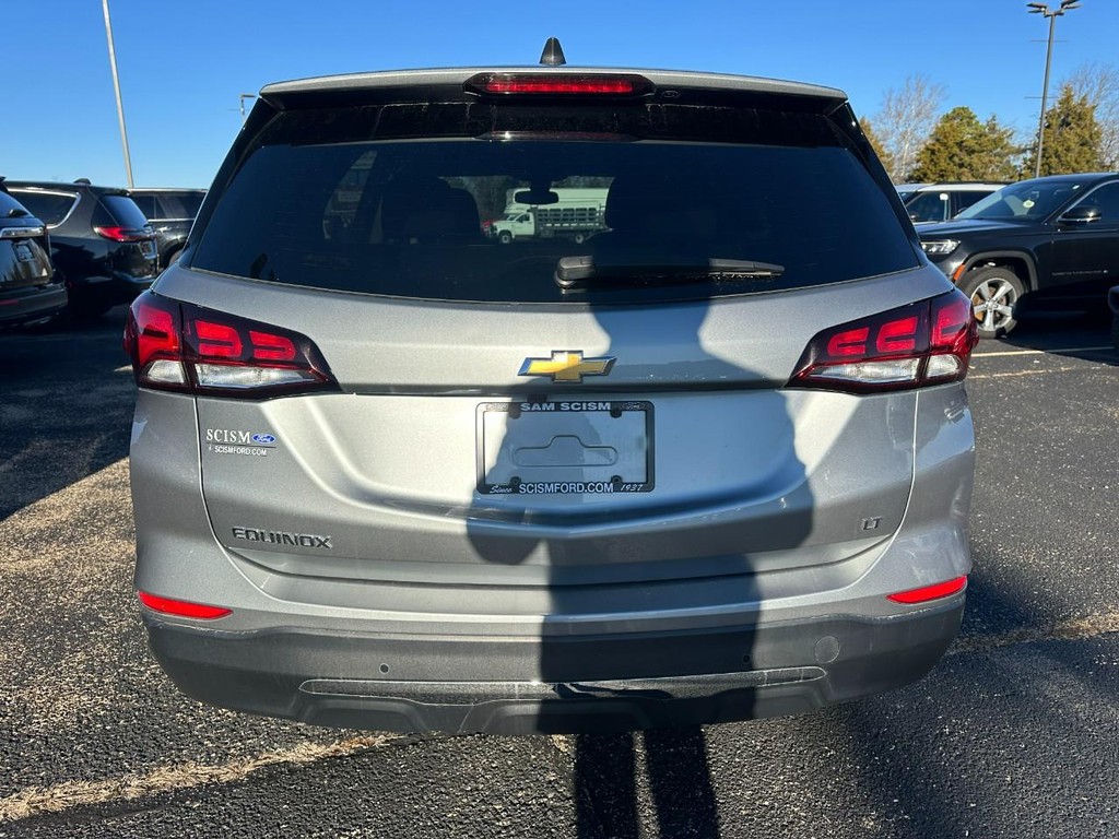 Chevrolet Equinox Vehicle Full-screen Gallery Image 04