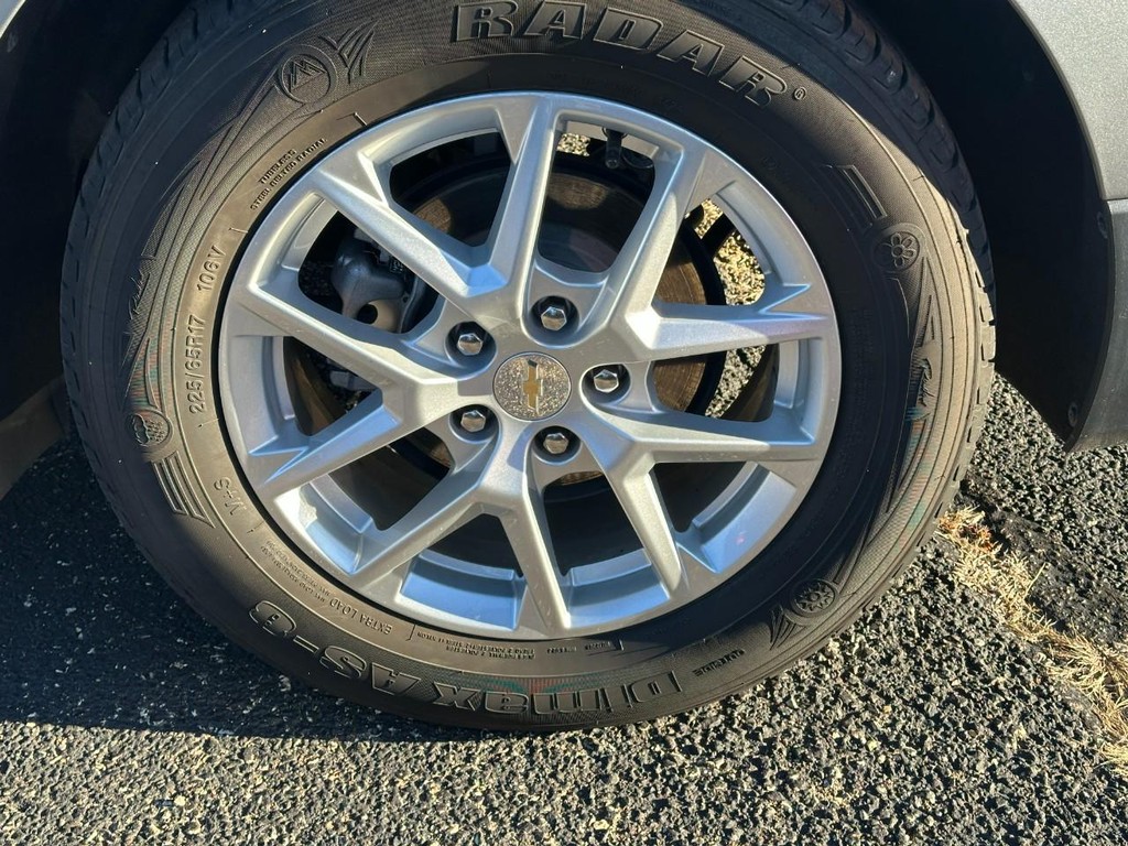 Chevrolet Equinox Vehicle Full-screen Gallery Image 06