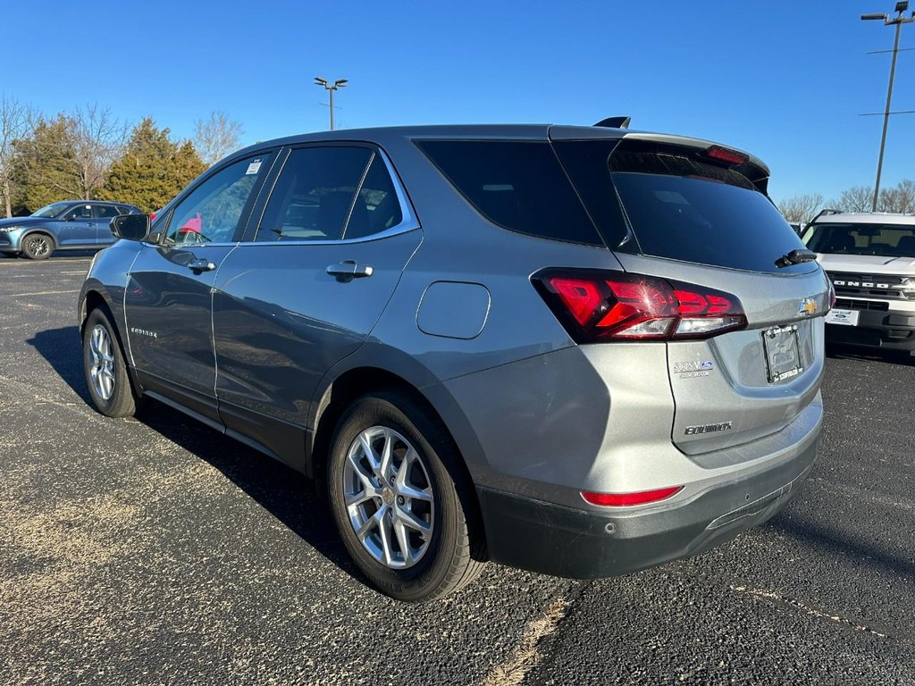 Chevrolet Equinox Vehicle Full-screen Gallery Image 07