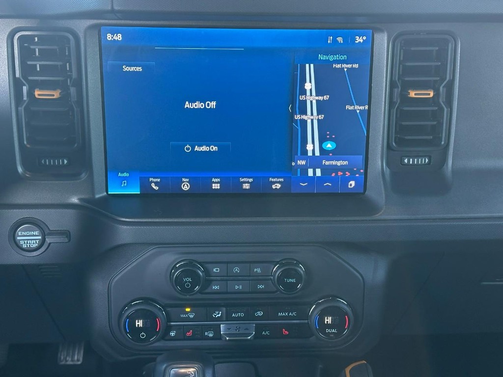 Ford Bronco Vehicle Full-screen Gallery Image 13