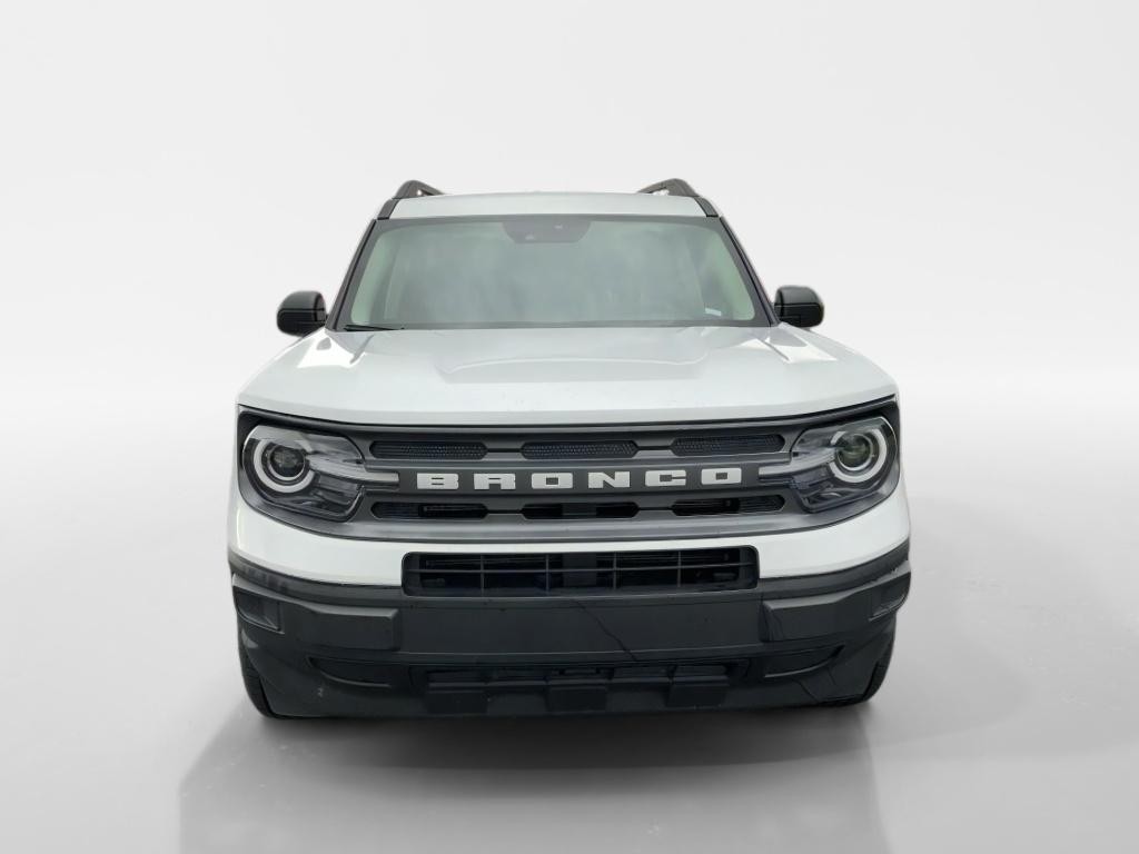 Ford Bronco Sport Vehicle Full-screen Gallery Image 02