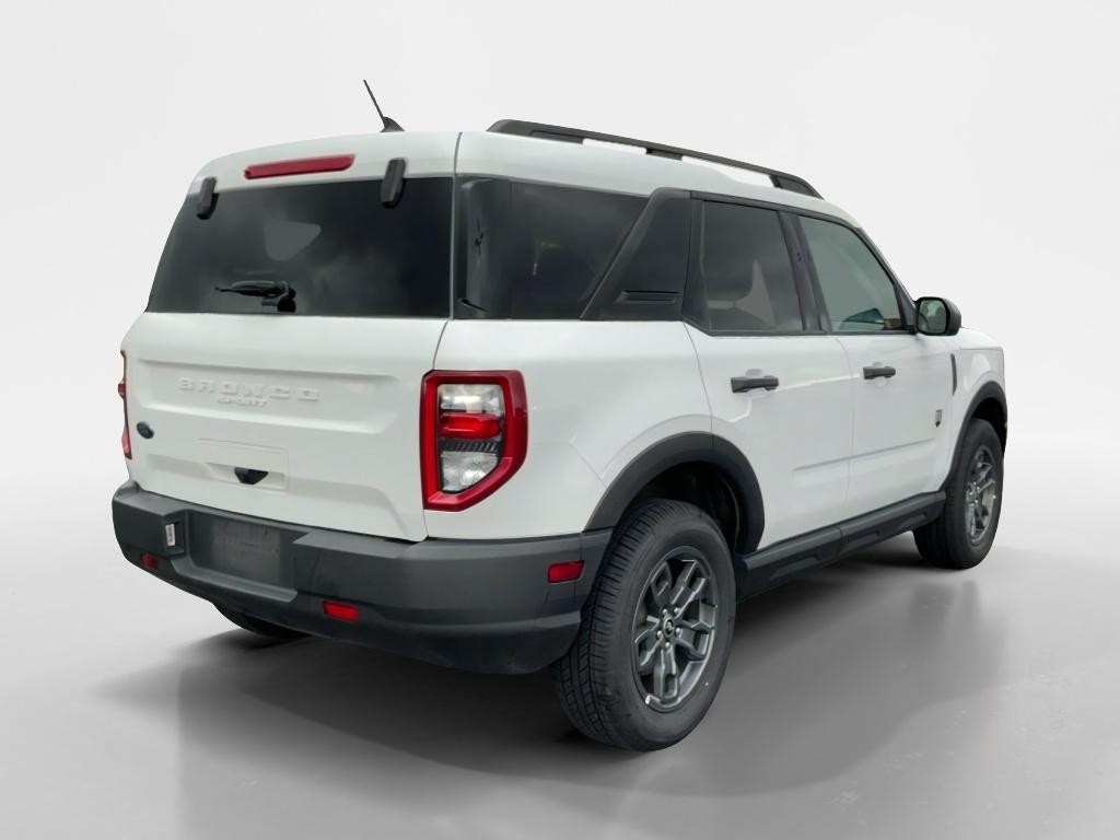 Ford Bronco Sport Vehicle Full-screen Gallery Image 07