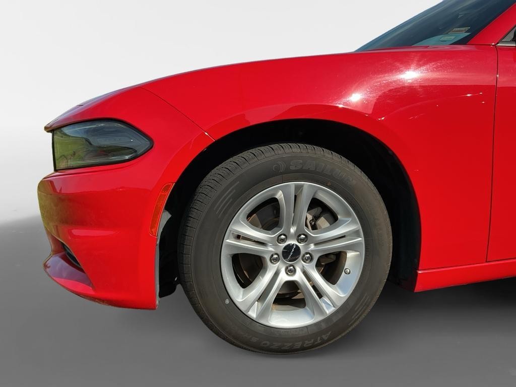 Dodge Charger Vehicle Full-screen Gallery Image 08