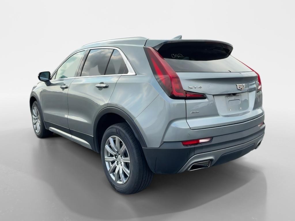 Cadillac XT4 Vehicle Full-screen Gallery Image 05