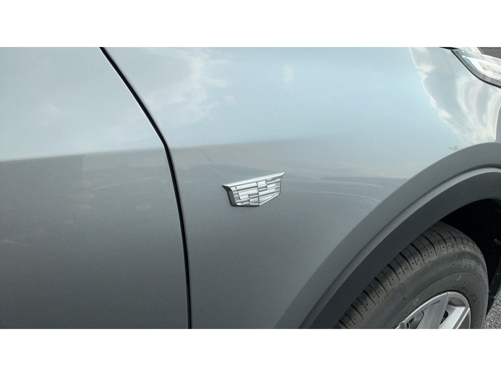 Cadillac XT4 Vehicle Full-screen Gallery Image 09