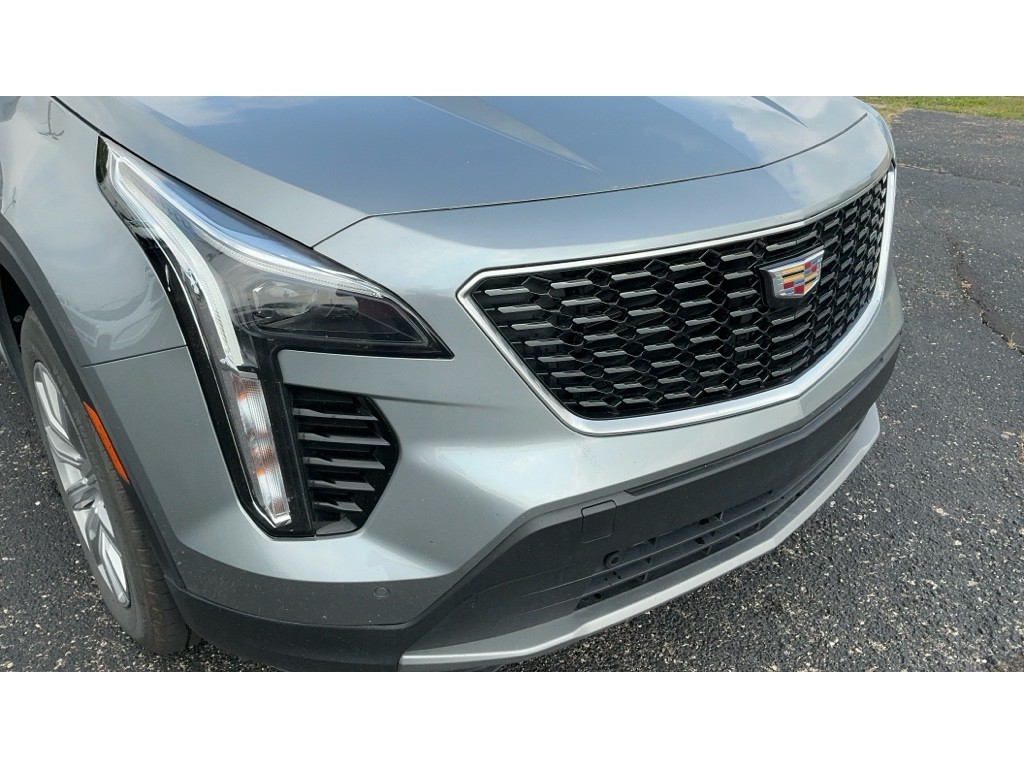 Cadillac XT4 Vehicle Full-screen Gallery Image 10