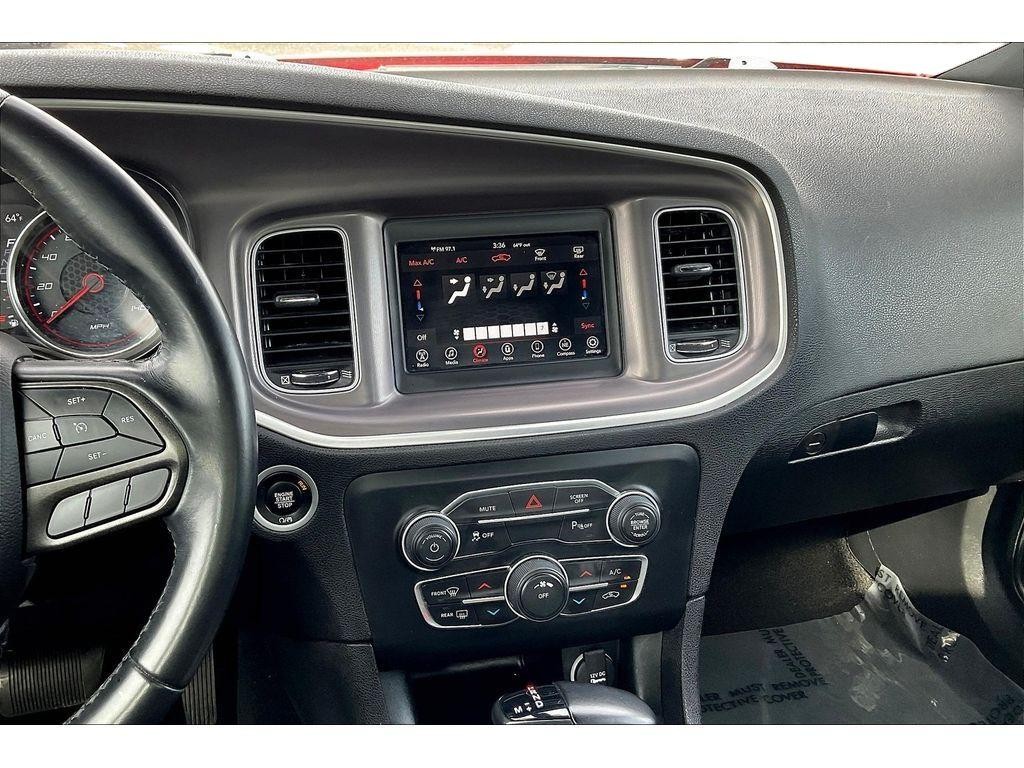 Dodge Charger Vehicle Full-screen Gallery Image 06