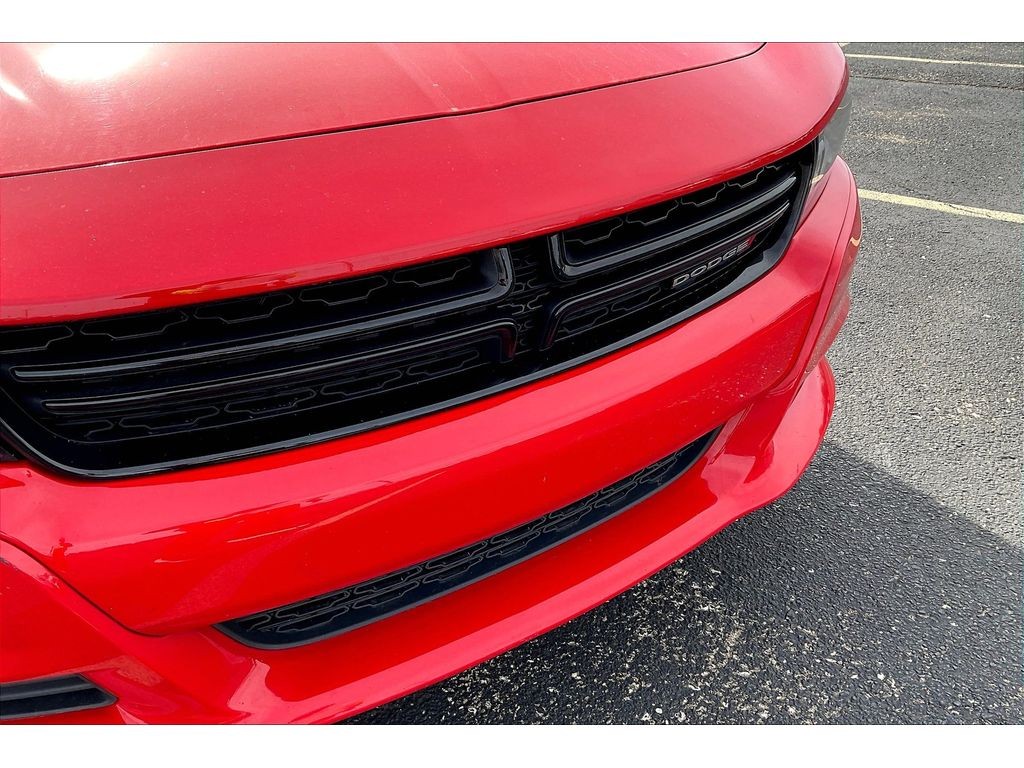 Dodge Charger Vehicle Full-screen Gallery Image 27