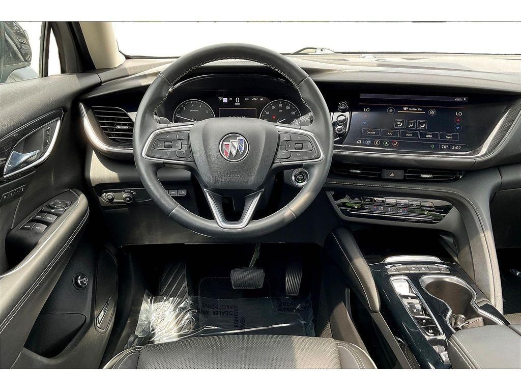 Buick Envision Vehicle Full-screen Gallery Image 05